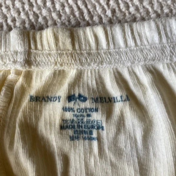 BRANDY MELVILLE KEIRA EYELET SWEATSHORTS, Yellow/White Tie Dye - Picture 6 of 8